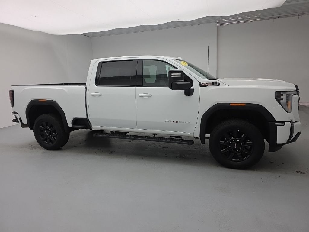 2025 GMC Sierra 2500 HD AT4