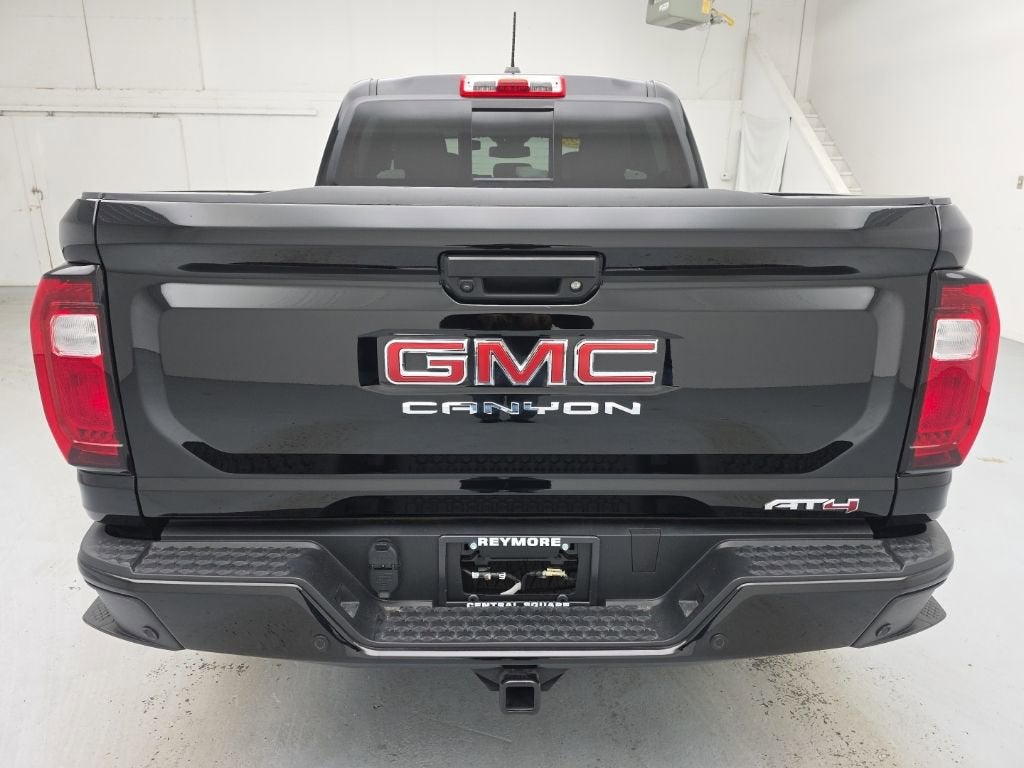2025 GMC Canyon AT4