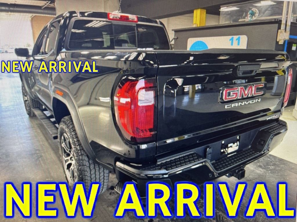 2025 GMC Canyon AT4