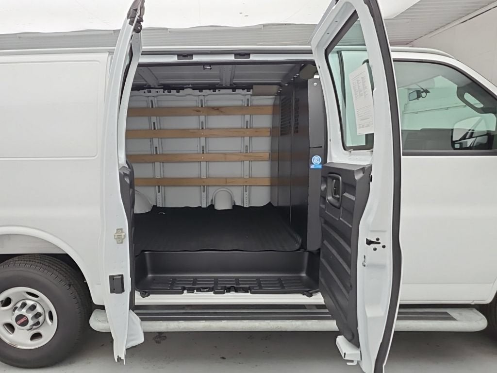 2025 GMC Savana Cargo Work Van