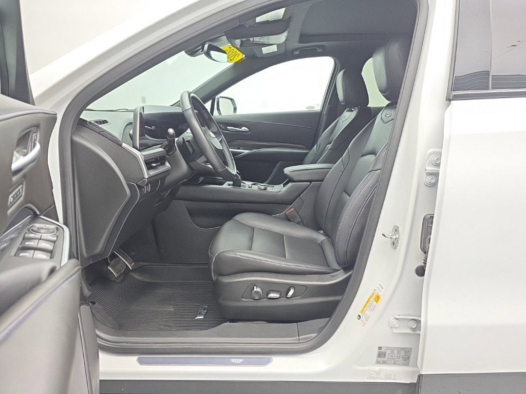 2025 Cadillac XT4 Sport