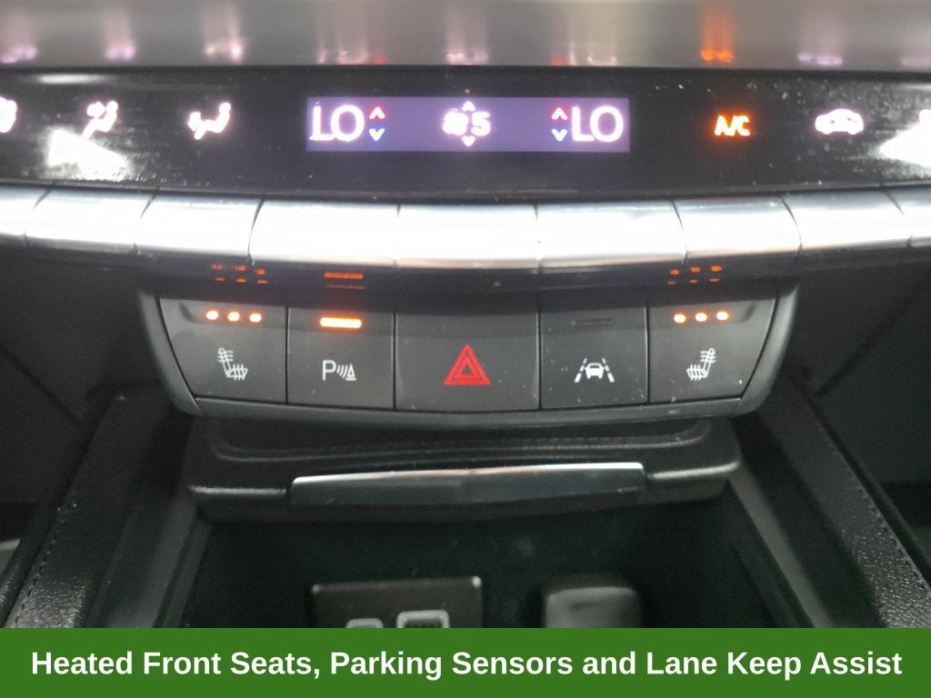 2025 Cadillac XT4 Sport