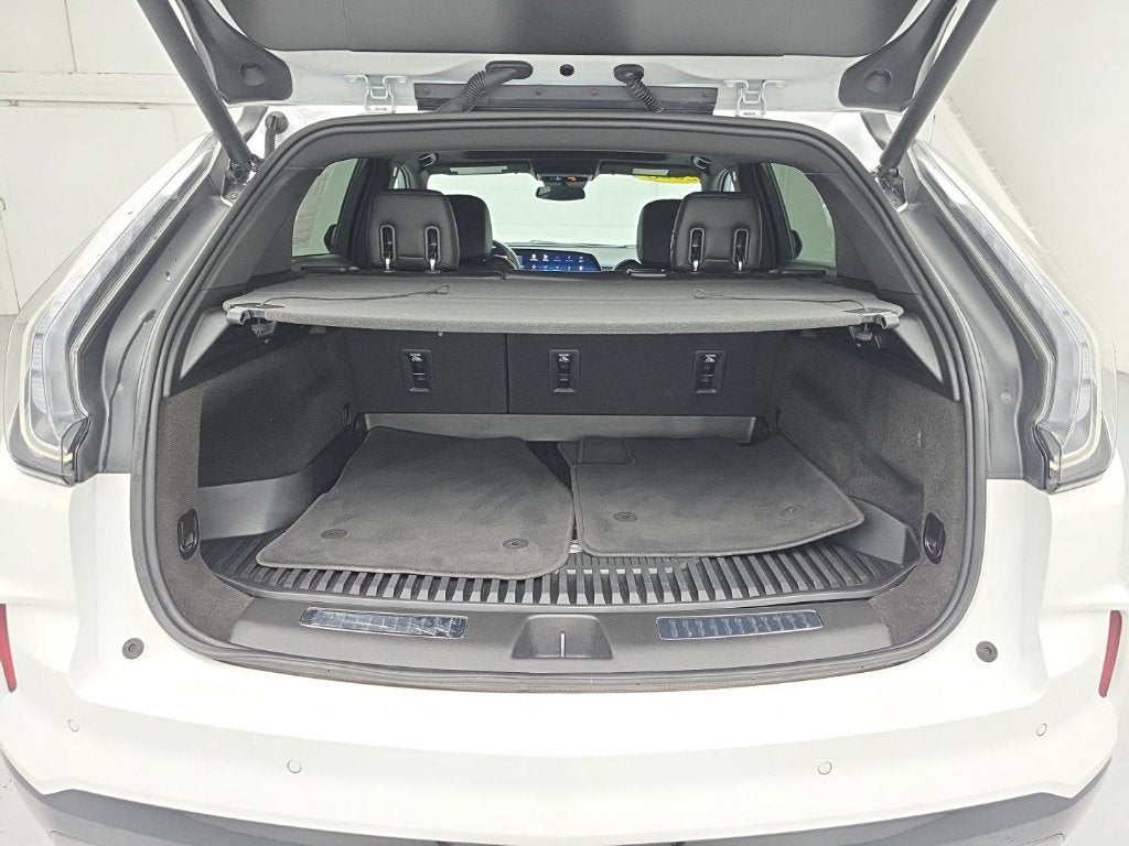 2025 Cadillac XT4 Sport
