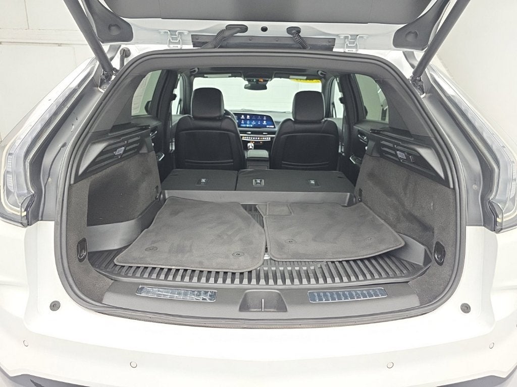 2025 Cadillac XT4 Sport