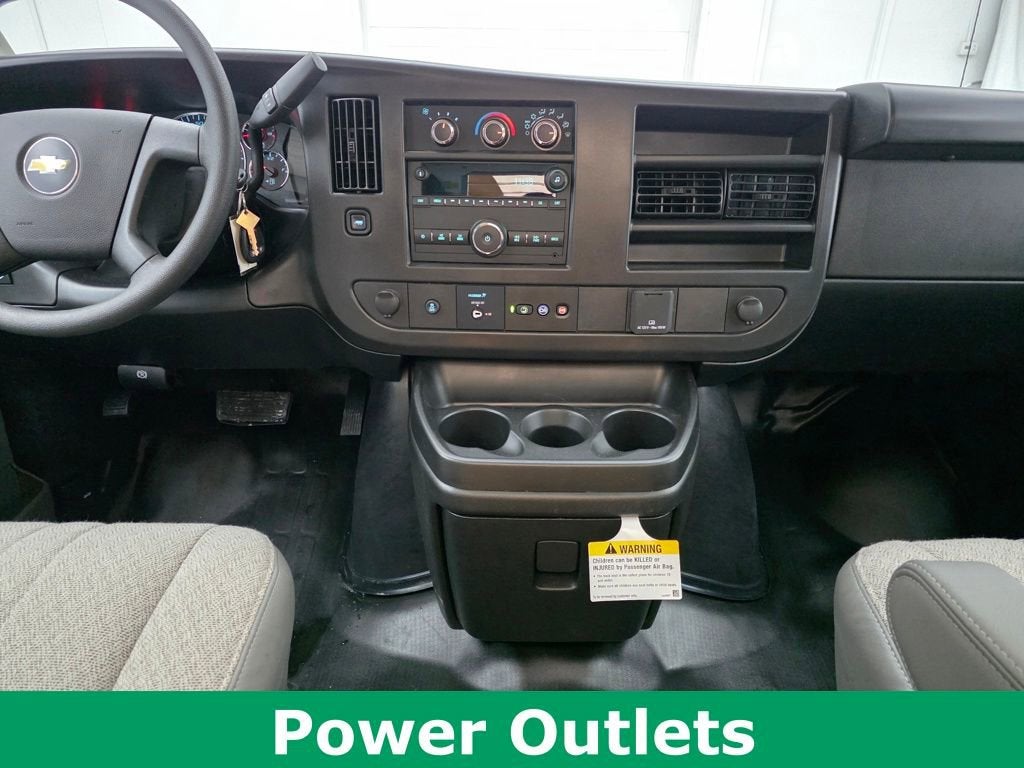 2026 Chevrolet Express Cutaway 3500 1WT