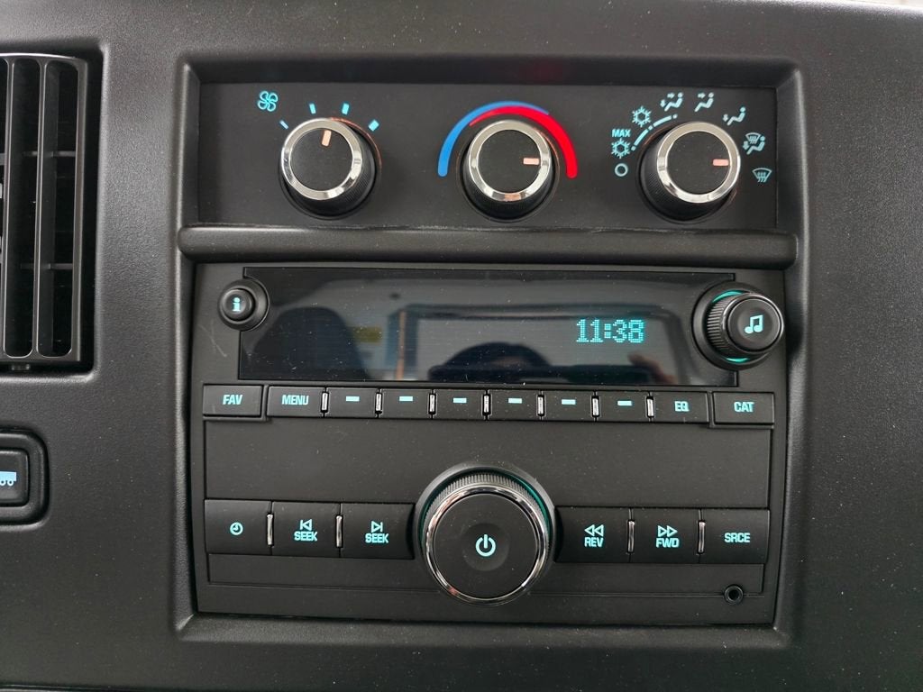 2026 Chevrolet Express Cutaway 3500 1WT