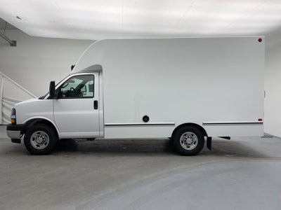 2024 Chevrolet Express Cutaway 3500 1WT