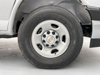 2025 Chevrolet Express Cutaway 3500 1WT