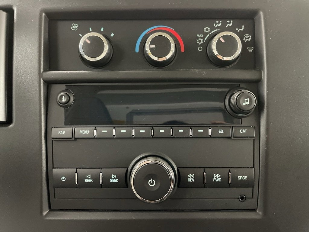 2025 Chevrolet Express Cutaway 3500 1WT