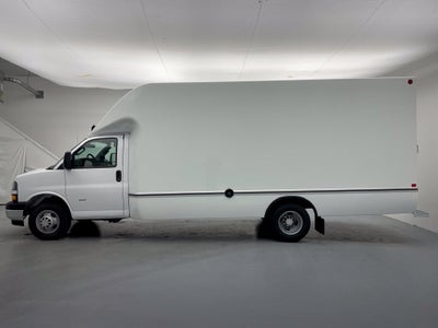 2026 Chevrolet Express Cutaway 3500 1WT