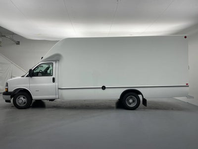 2026 Chevrolet Express Cutaway 3500 1WT