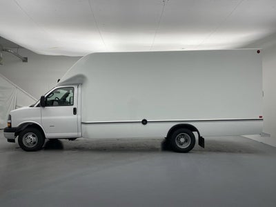 2025 Chevrolet Express Cutaway 3500 1WT