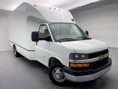 2026 Chevrolet Express Cutaway 3500 1WT