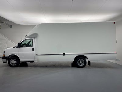 2026 Chevrolet Express Cutaway 3500 1WT