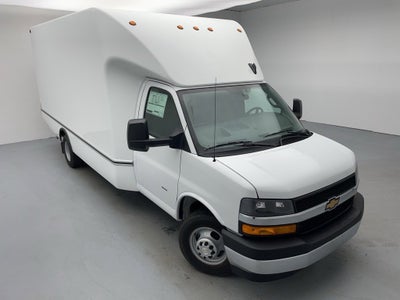 2025 Chevrolet Express Cutaway 3500 1WT