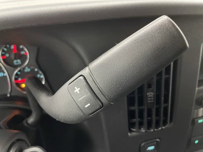 2025 Chevrolet Express Cutaway 3500 1WT