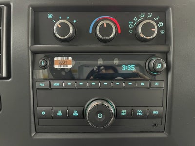 2025 Chevrolet Express Cutaway 3500 1WT