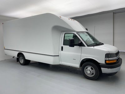 2025 Chevrolet Express Cutaway 3500 1WT
