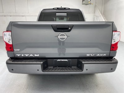 2024 Nissan TITAN Crew Cab SV 4x4