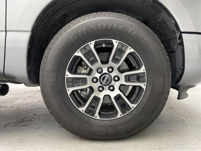 2024 Nissan TITAN Crew Cab SV 4x4