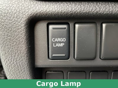 2024 Nissan TITAN Crew Cab SV 4x4