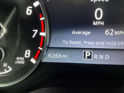 2024 Nissan TITAN Crew Cab SV 4x4