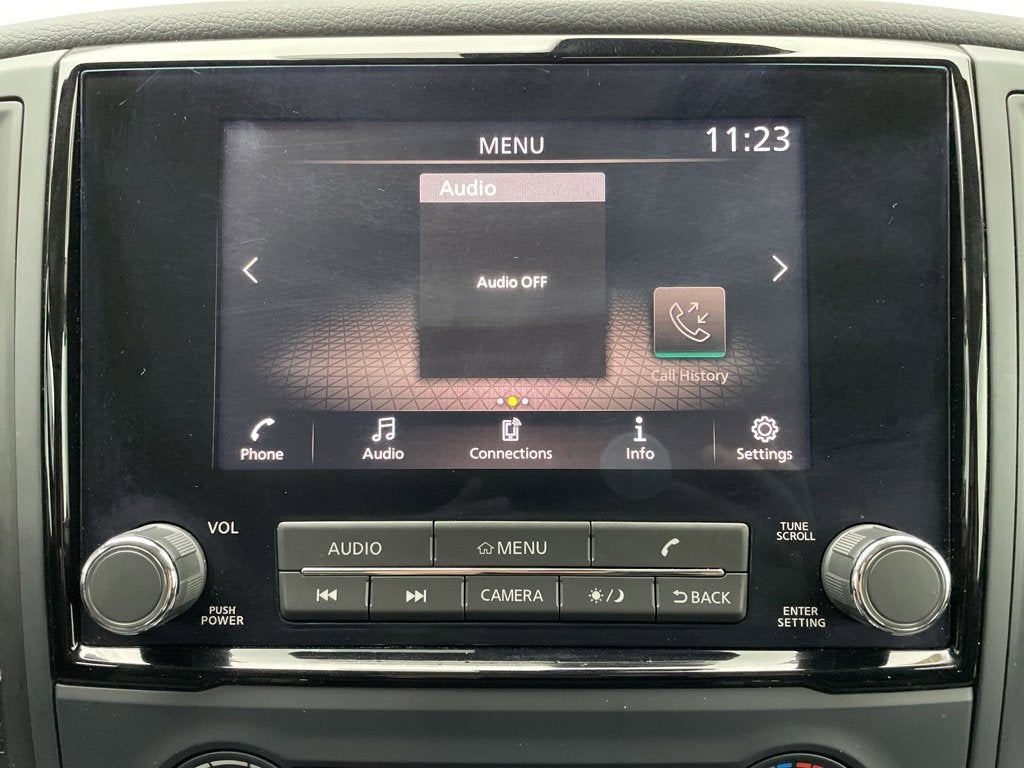 2024 Nissan TITAN Crew Cab SV 4x4