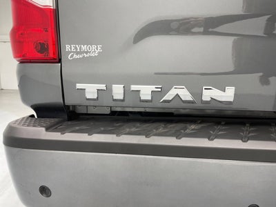2024 Nissan TITAN Crew Cab SV 4x4