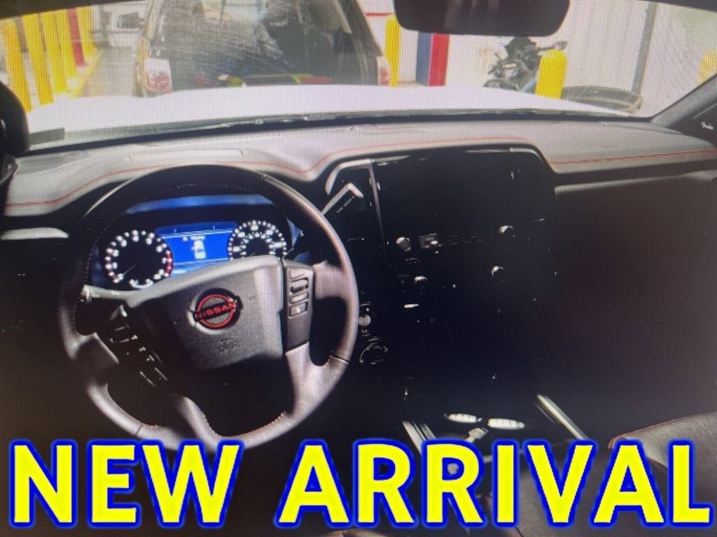 2024 Nissan TITAN Crew Cab PRO-4X 4x4