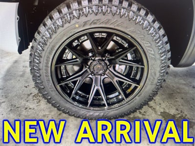 2024 Nissan TITAN Crew Cab PRO-4X 4x4