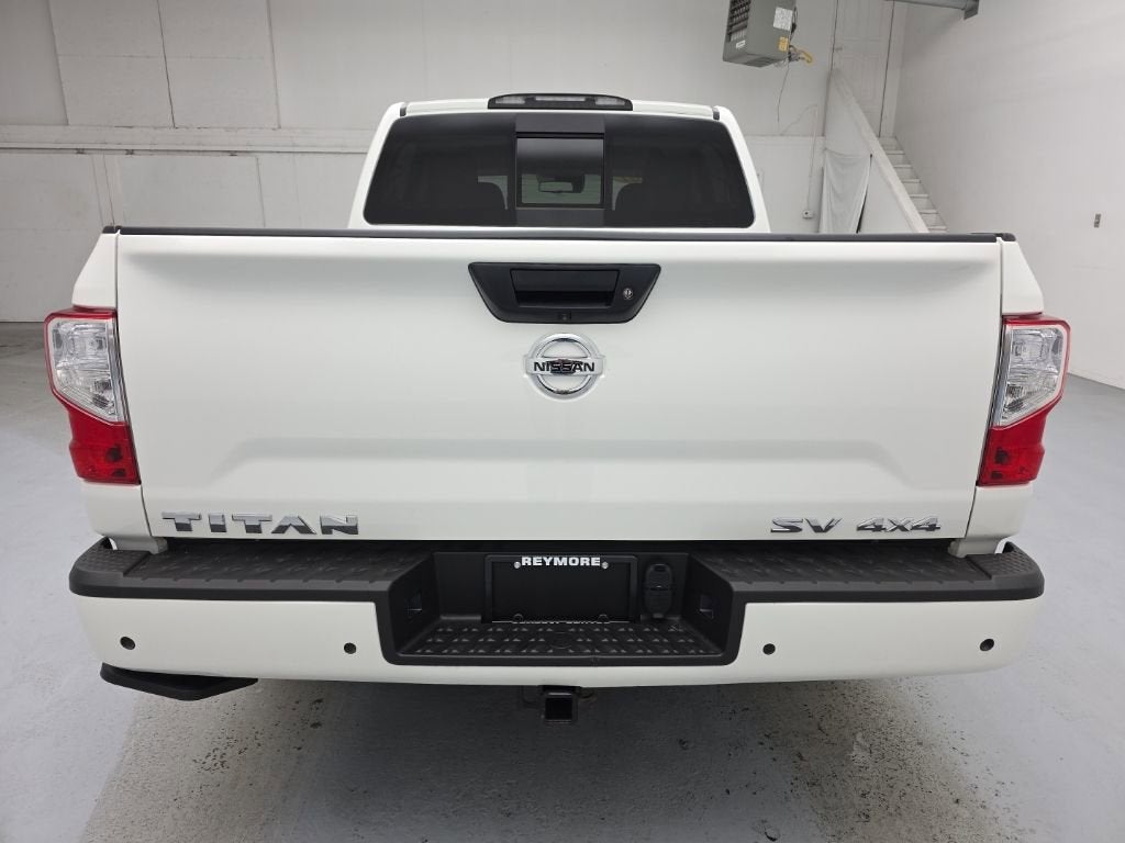 2021 Nissan TITAN Crew Cab SV 4x4