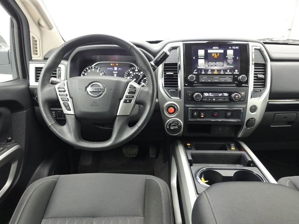 2021 Nissan TITAN Crew Cab SV 4x4