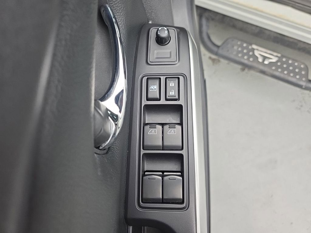 2021 Nissan TITAN Crew Cab SV 4x4