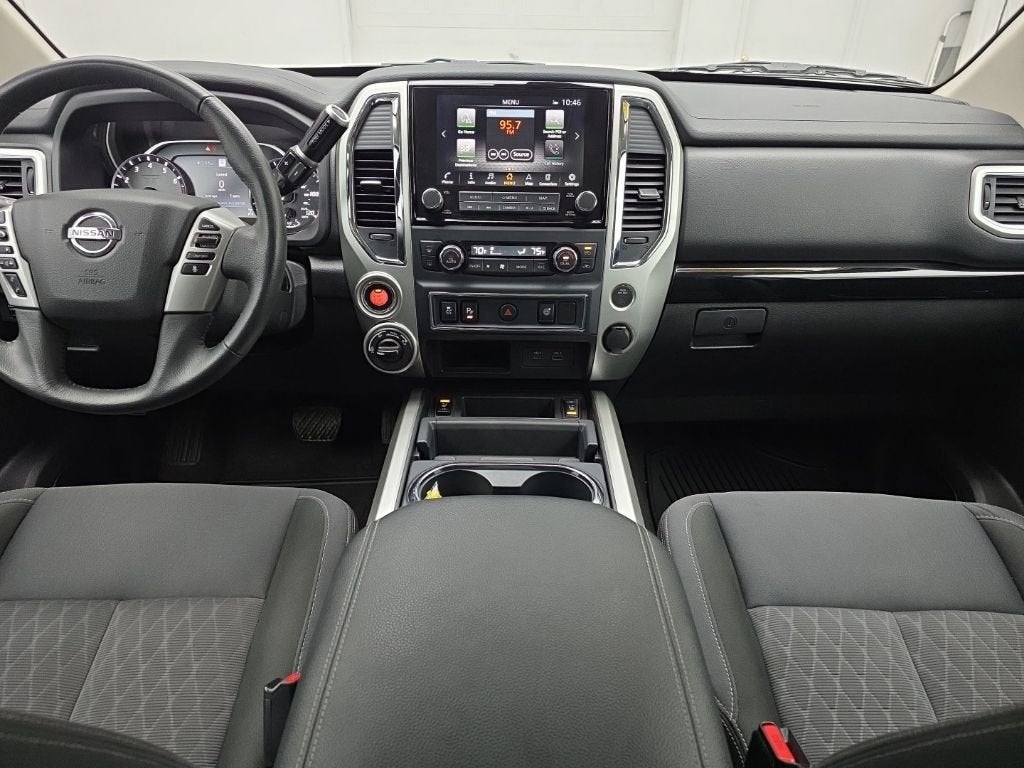 2021 Nissan TITAN Crew Cab SV 4x4