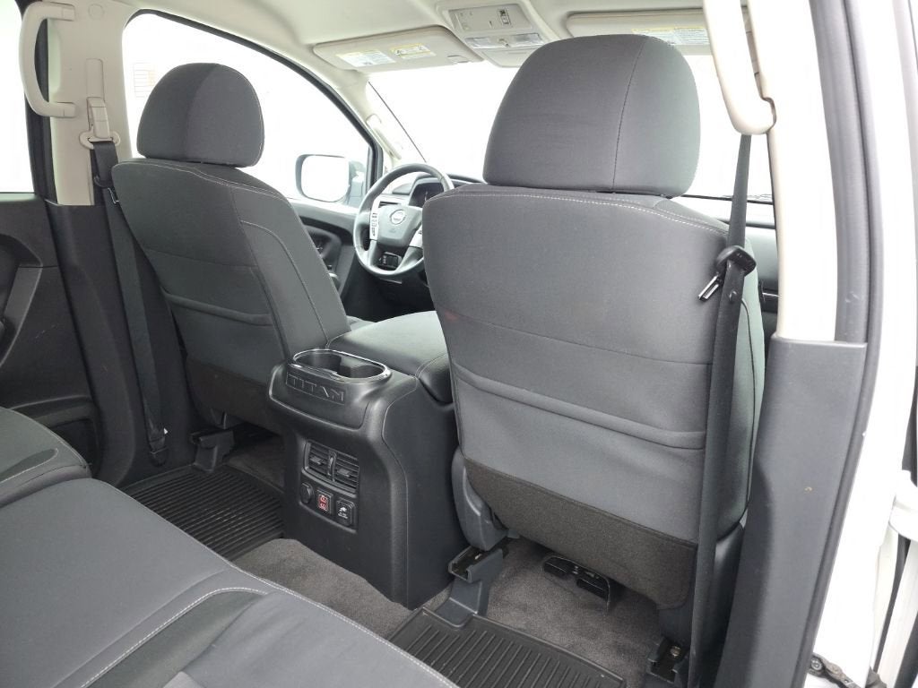 2021 Nissan TITAN Crew Cab SV 4x4