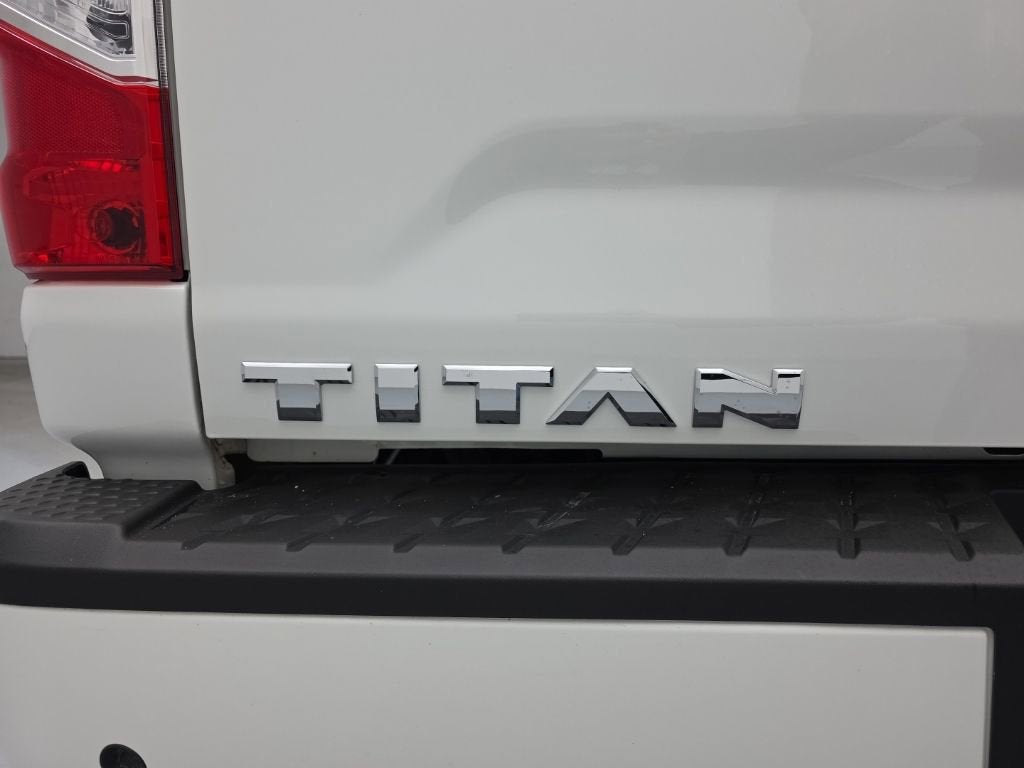 2021 Nissan TITAN Crew Cab SV 4x4