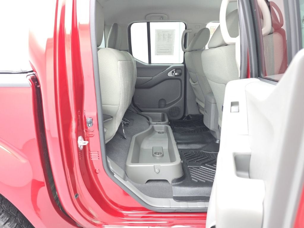 2021 Nissan Frontier Crew Cab SV 4x4