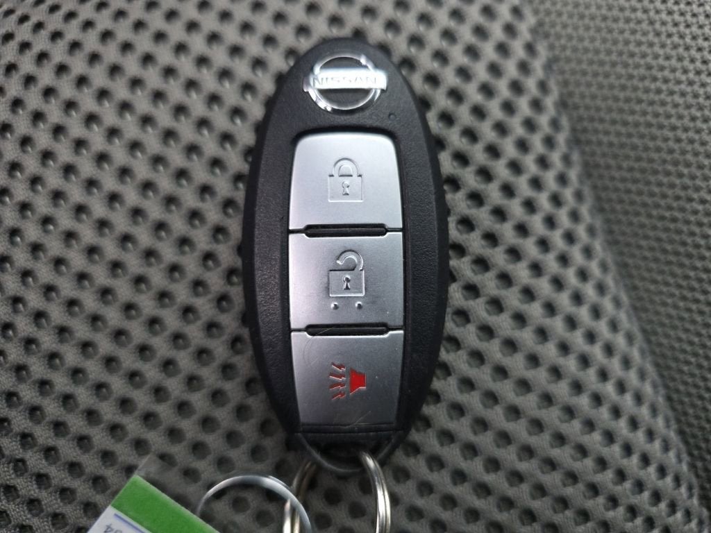 2021 Nissan Frontier Crew Cab SV 4x4