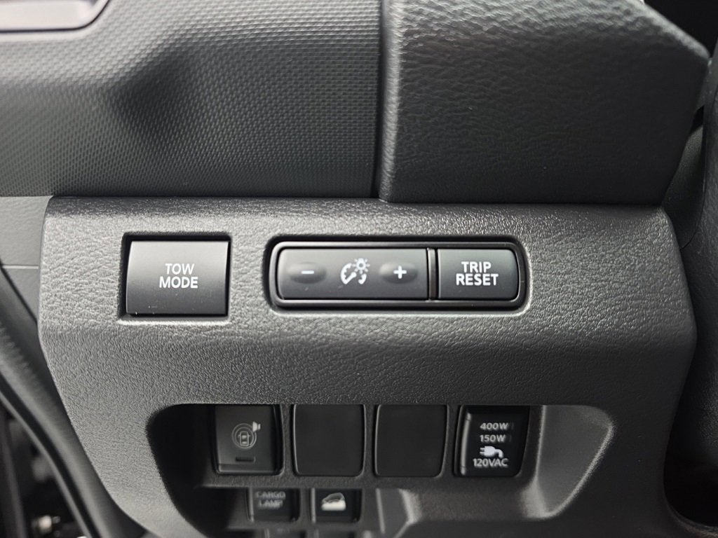 2023 Nissan Frontier Crew Cab PRO-4X 4x4