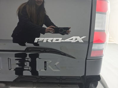 2023 Nissan Frontier Crew Cab PRO-4X 4x4