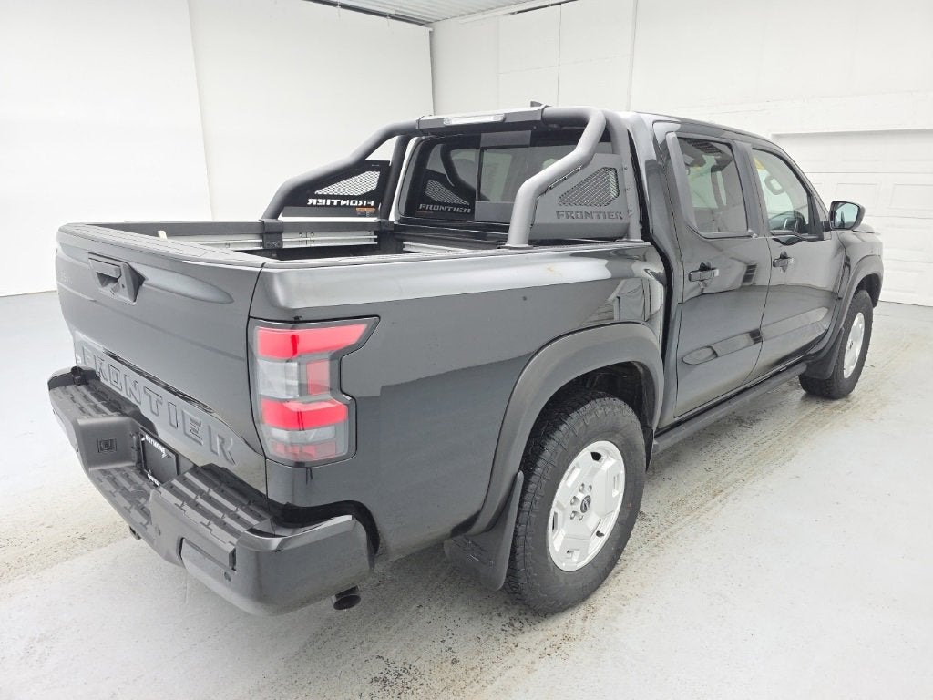 2024 Nissan Frontier Crew Cab SV 4x4