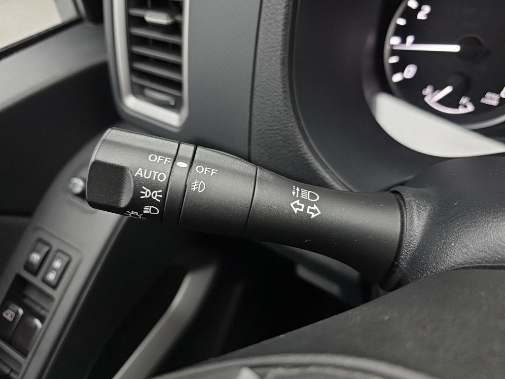 2024 Nissan Frontier Crew Cab SV 4x4