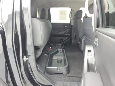 2024 Nissan Frontier Crew Cab SV 4x4