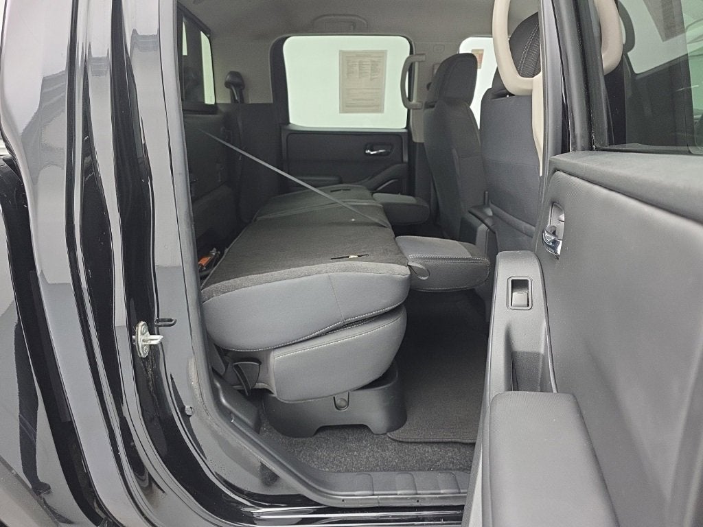 2024 Nissan Frontier Crew Cab SV 4x4