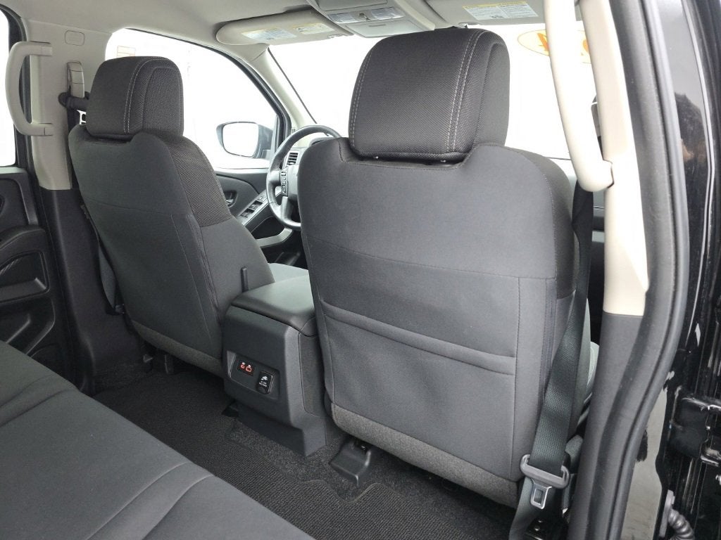 2024 Nissan Frontier Crew Cab SV 4x4