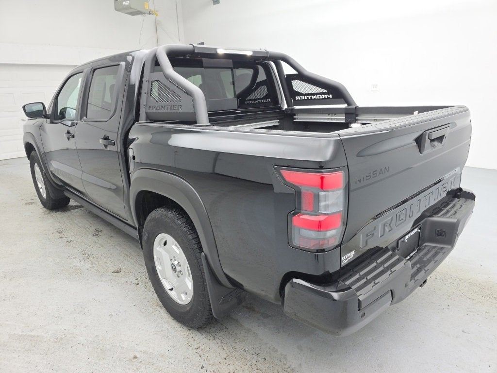 2024 Nissan Frontier Crew Cab SV 4x4