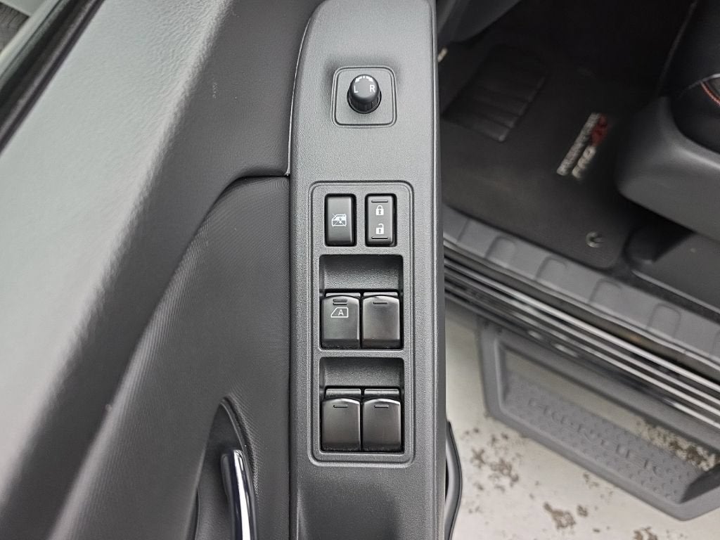 2023 Nissan Frontier Crew Cab PRO-4X 4x4