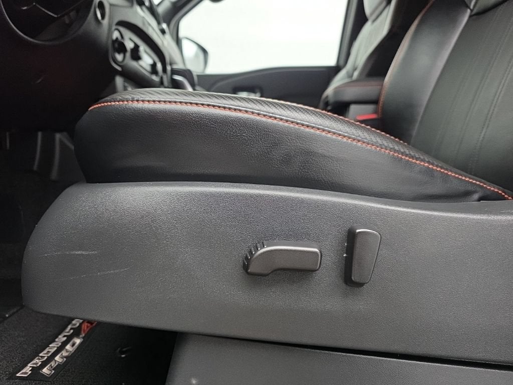 2023 Nissan Frontier Crew Cab PRO-4X 4x4