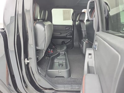 2023 Nissan Frontier Crew Cab PRO-4X 4x4