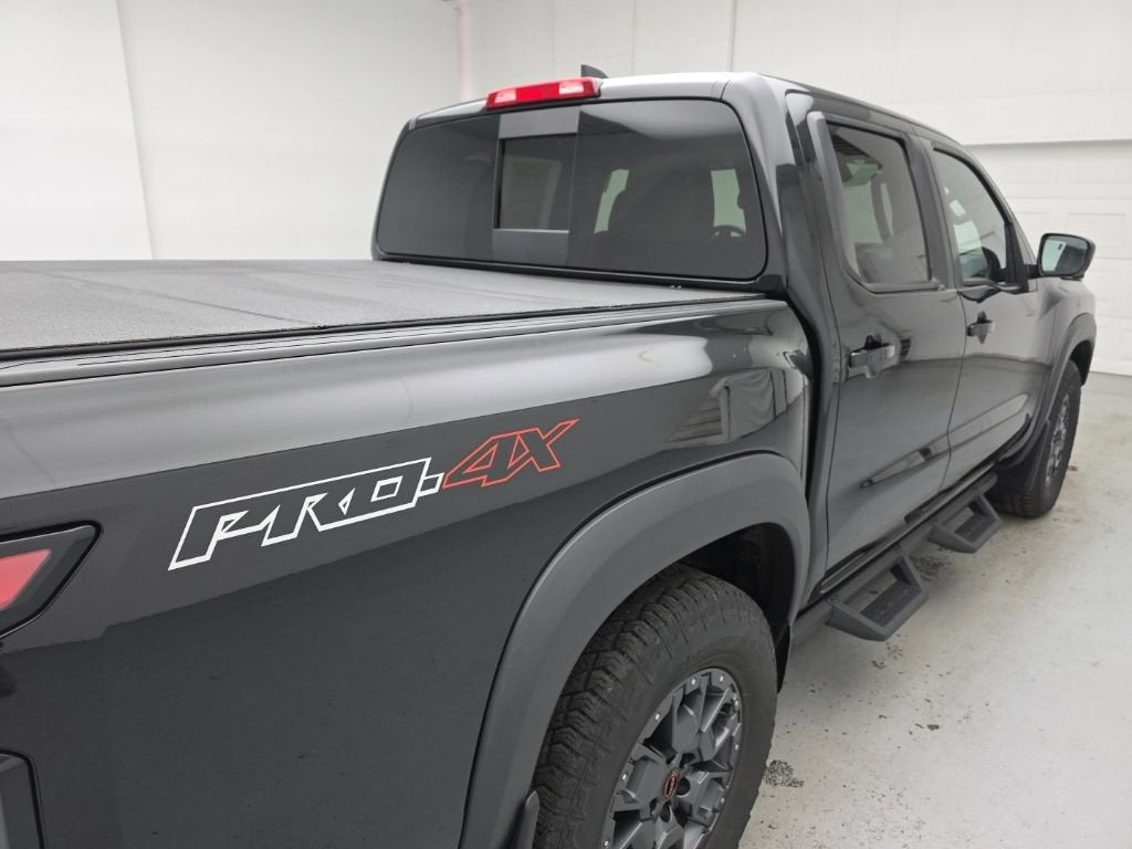 2023 Nissan Frontier Crew Cab PRO-4X 4x4